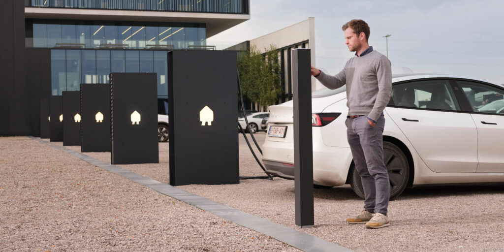 Paystation-1920×1080-copyright-2